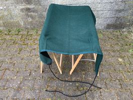 schöne dunkelgrüne Bockdecke