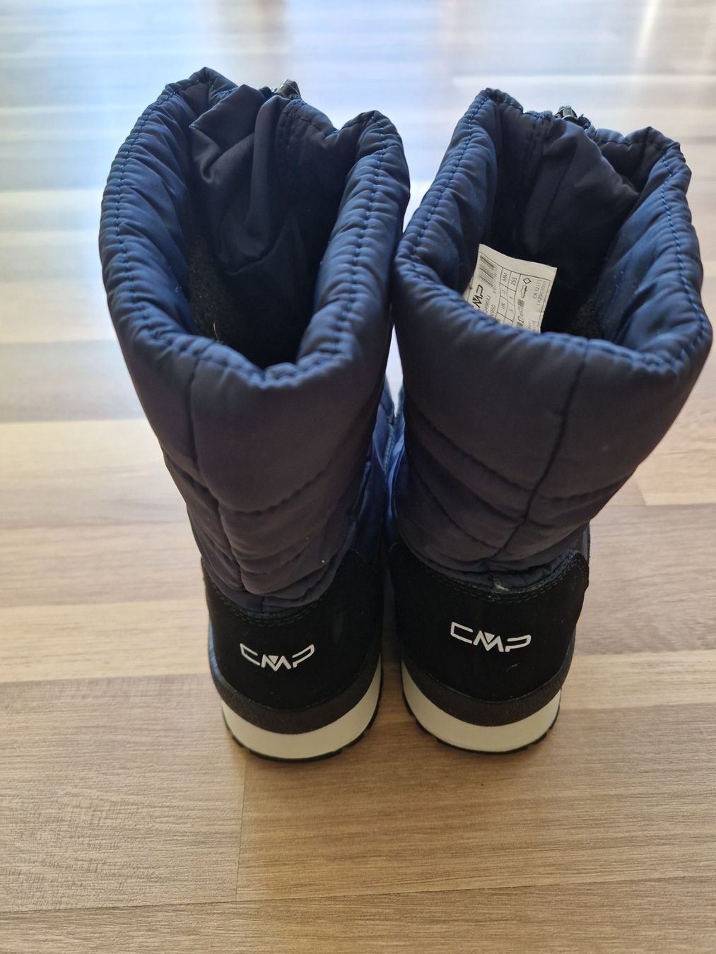 CMP Scarpe per ragazze: Skihandschuhe und Schneestiefel – Usato da Diessenhofen venduto da Lisa2003 4