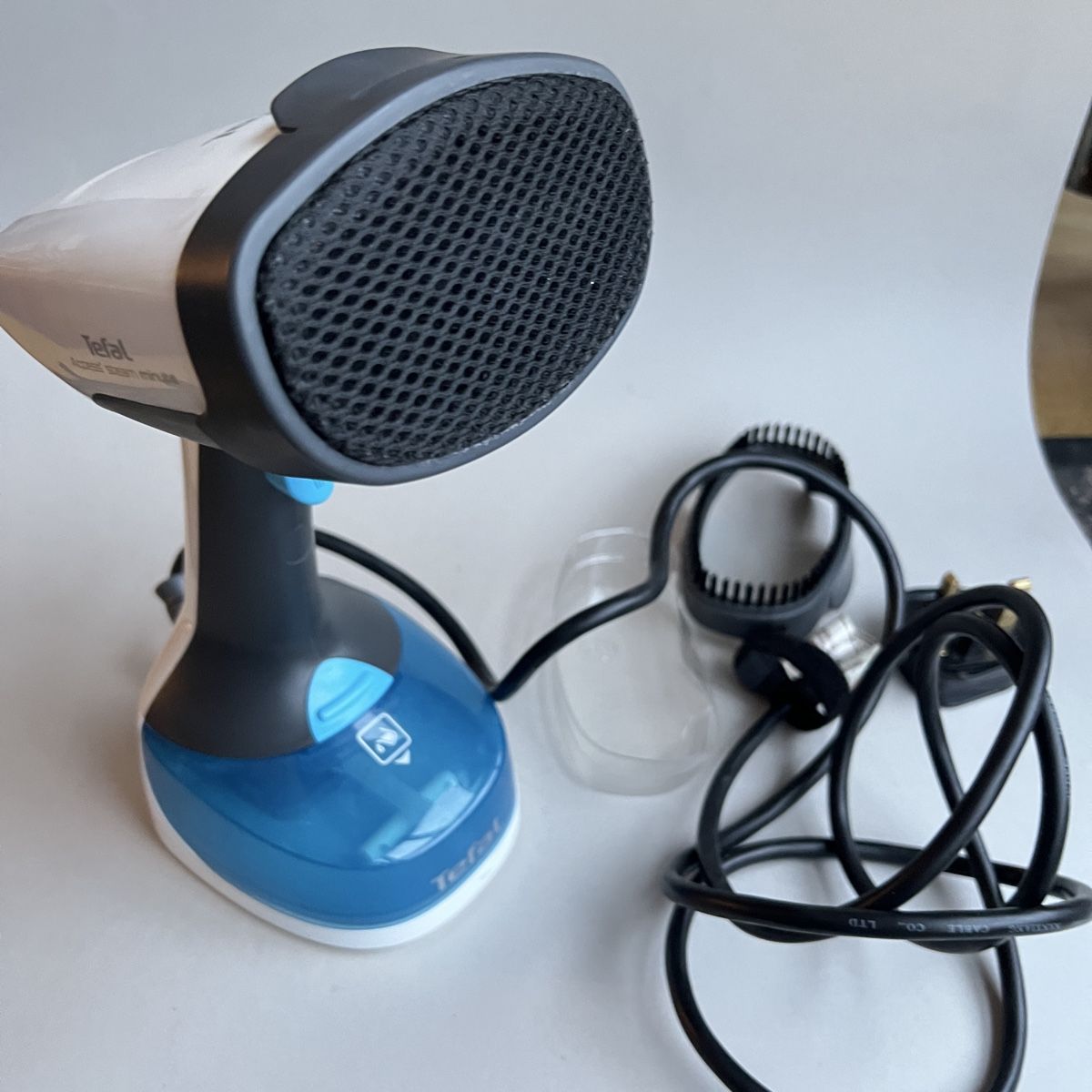 Pulitori a vapore: Tefal Access' Steam Minute Handheld Garment Steamer! – Usato da Genève venduto da Kookiek 6