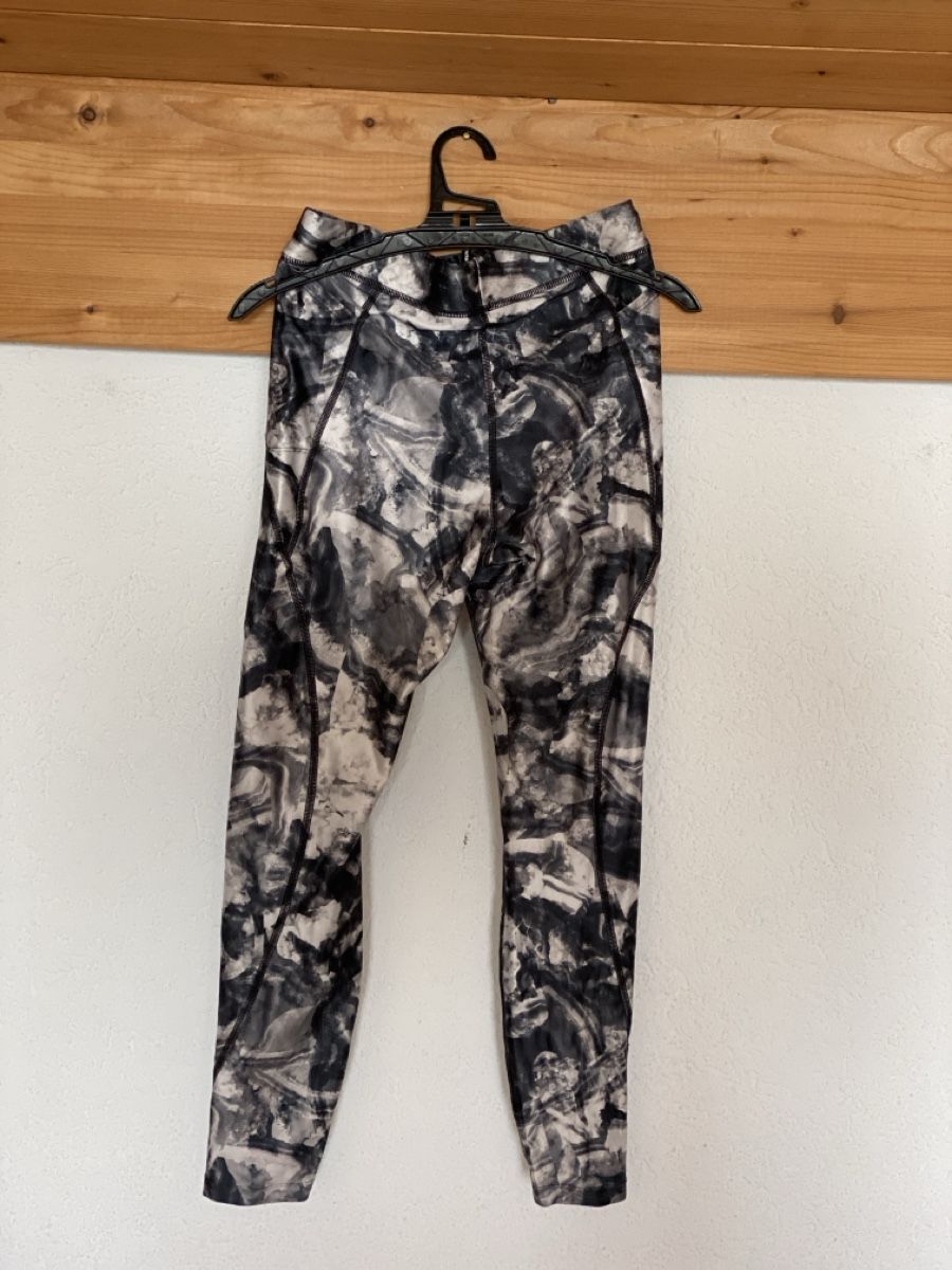 Nike Leggings: Legging nike Running 7/8 taille XS comme neuf – Nuovo (secondo la descrizione) da Rubigen venduto da cam_drb7 1