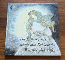 Die Eisprinzessin möchte dem Robbenbaby Weisspelzchen helfen