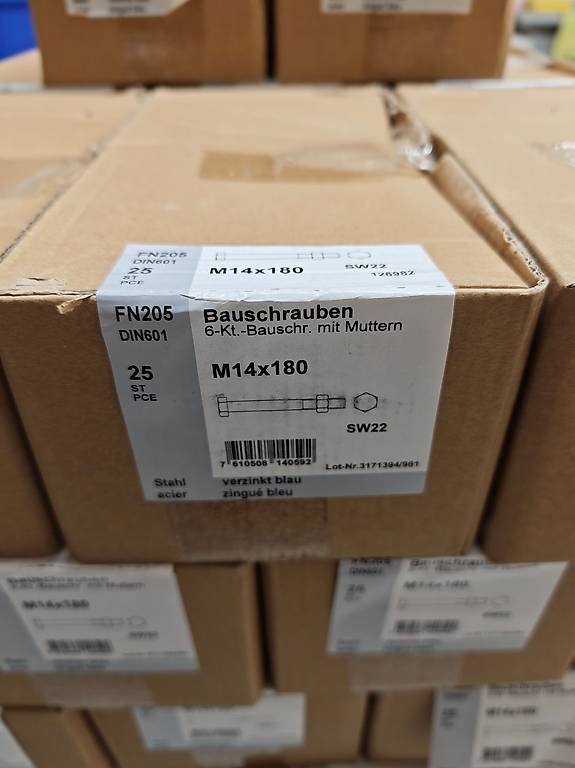Tous les outils: M14x180 Schrauben mit Mutter – Neuf avec emballage d'origine à Sulz AG par Michu25 1