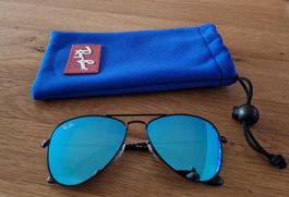 Kids Ray-Ban Aviator Sonnenbrille RB3025, Blau verspiegelt