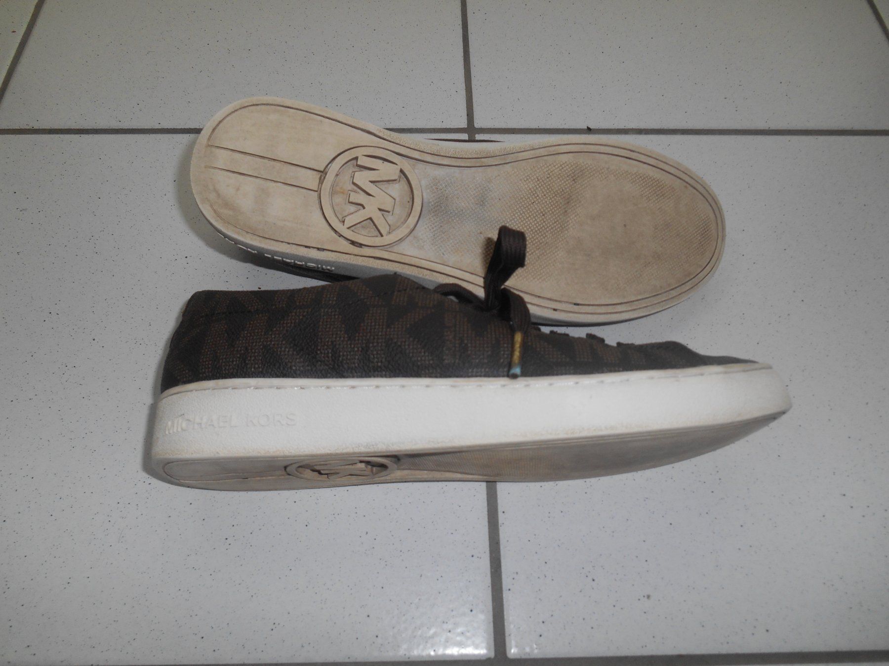 Michael Kors Damenschuhe: Michael Kors Leder Sneaker Grösse 38.5 – Gebraucht aus Basel von chien008 5
