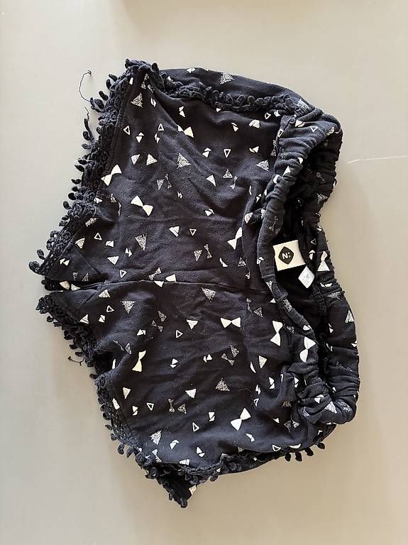 Pantaloni: 3 x kurze Hosen Gr. 122 – Usato da Winterthur venduto da sandra567 1