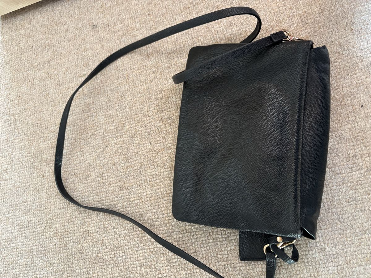 H&M Taschen für Damen: Handtasche klein – Gebraucht aus Eggersriet von car_w5cl 3