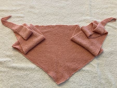 Handgestrickter Dreieck-LUXUS-Schal/Halstuch aus Seide NEU