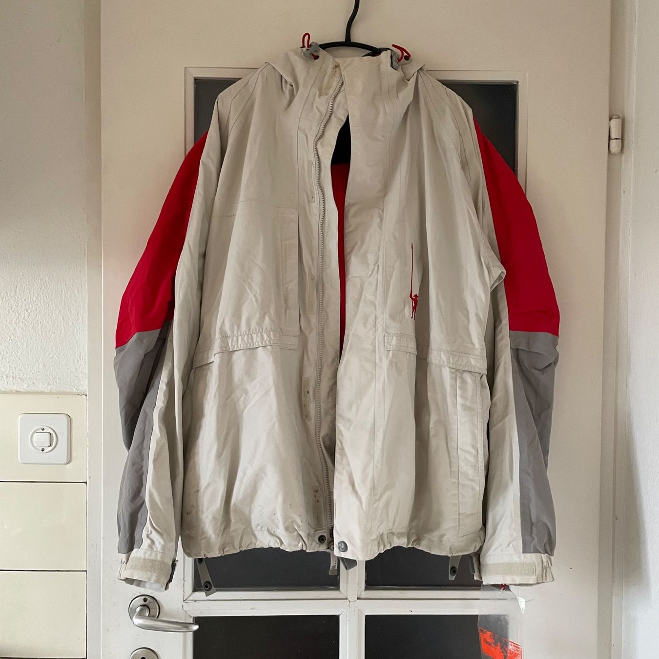 Burton Board: Burton Ronin Snowboard Jacket – Usato da Zürich venduto da daria_m