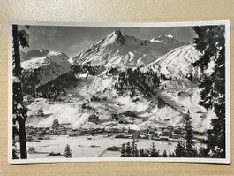 Alte Ansichtskarte von Davos-Dorf mit Parsennbahn 1961