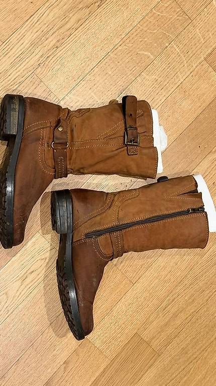 Chaussures femmes: Braune Marco Tozzi Damenstiefel Grösse 39 – D'occasion à Matten b. Interl par atc_p2hb 2