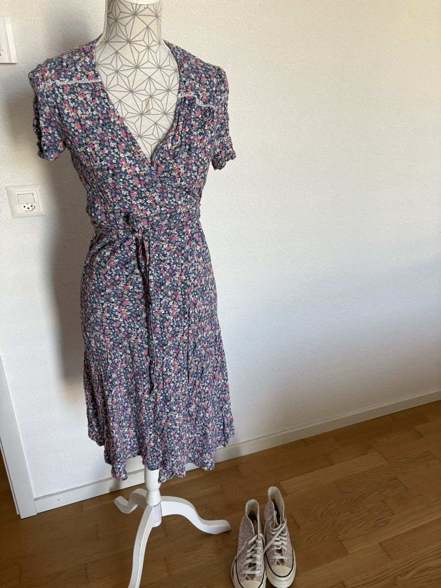 Vestiti: Robe fleurie Hartlove, taille 38 – Nuovo (secondo la descrizione) da Mont-sur-Lausanne venduto da Melmel83 1