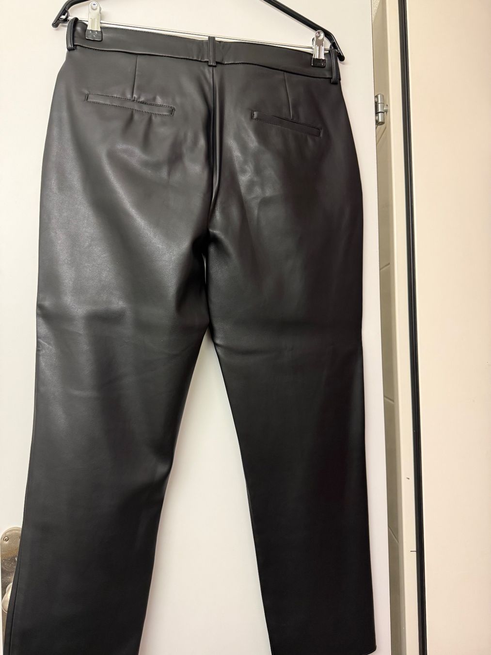 Zara Pantaloni: ZARA NEUE DAMENHOSE – Nuovo (secondo la descrizione) da Zürich venduto da heb_c9cj 1