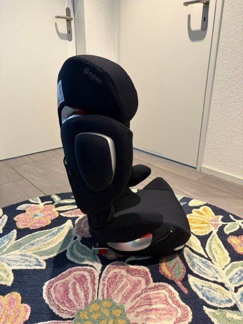 Cybex Seggiolini per auto: Kindersitz Cybex Platinum Solution Q3-Fix Plus Midnight Blue – Usato da Niederhasli venduto da Greenfee 1