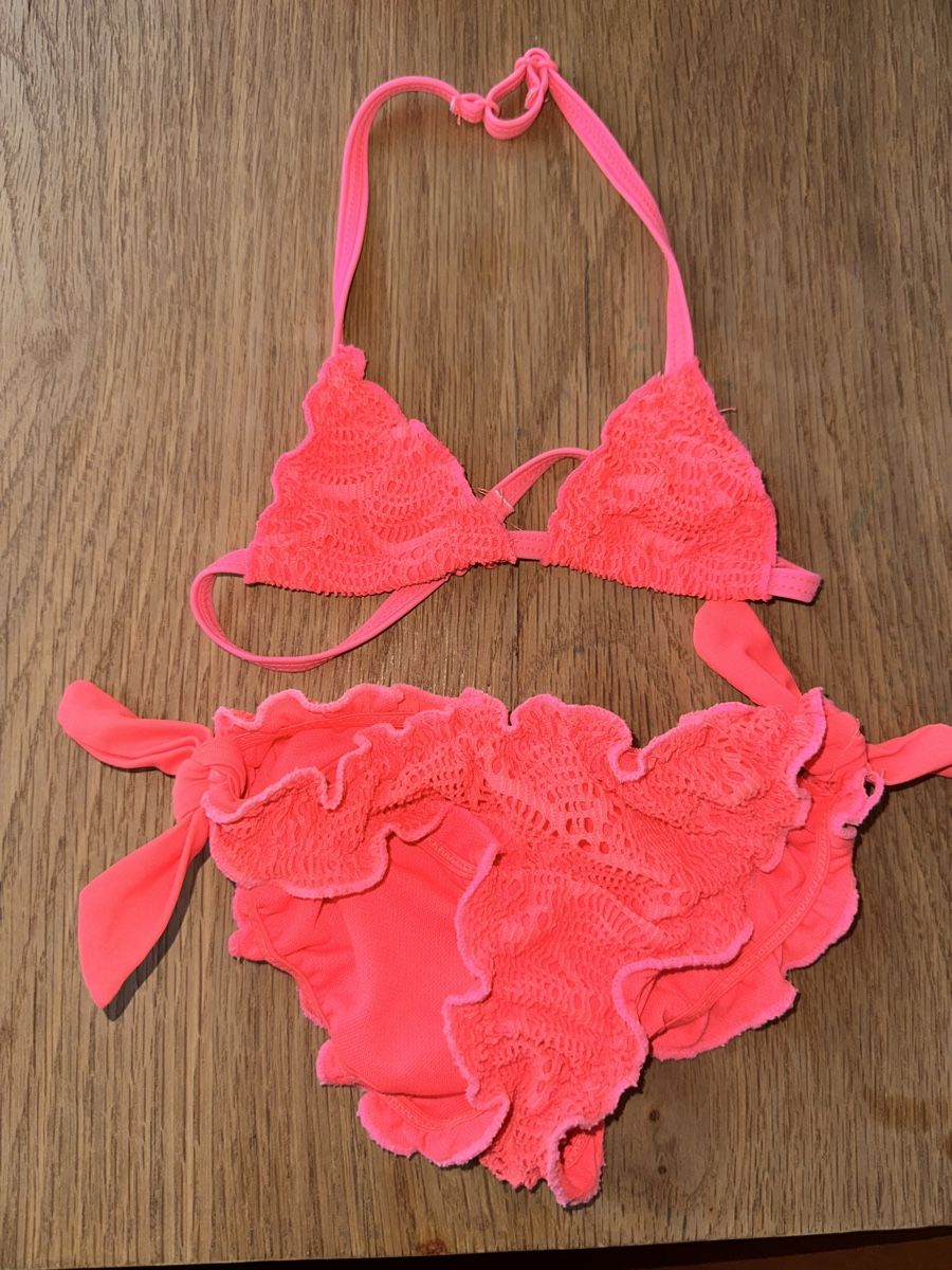 Costumi da bagno & Bikini: Gr 104 neon Pink Bikini 👙 – Usato da Wettingen venduto da hak_52m8