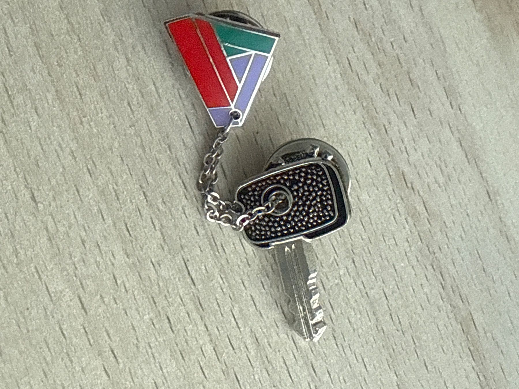 Placchette & Badge: Pin Renault Autoschlüssel – Usato da Glattbrugg venduto da Schweigmatt
