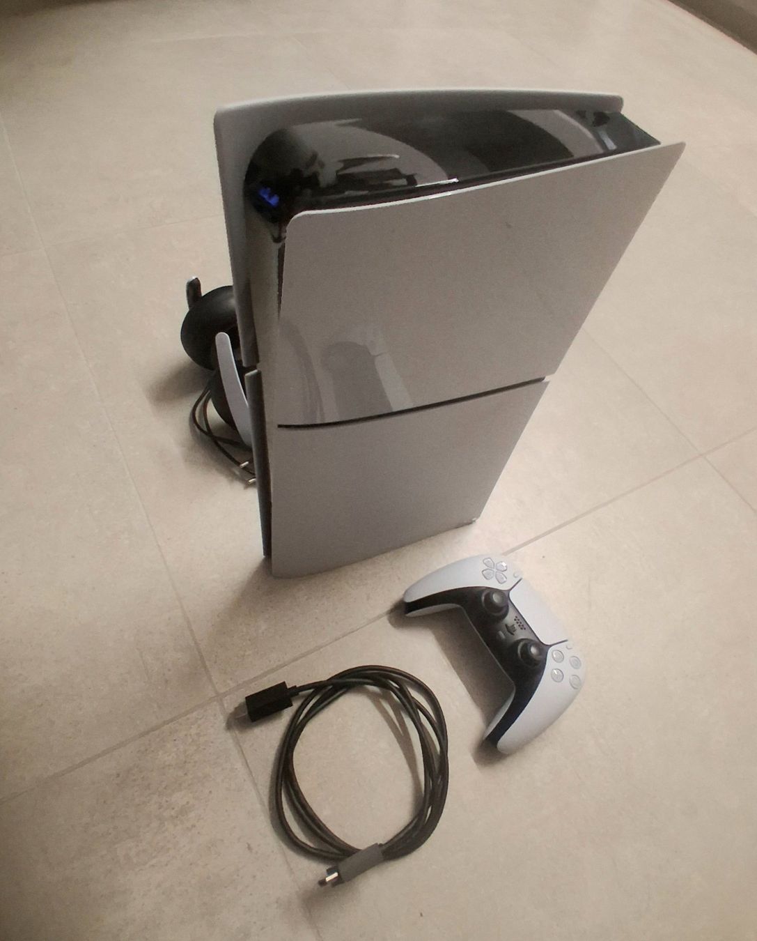 Sony Konsolen: PS5 Slim Digital Edition + Sony Pulse Headset – Gebraucht aus Kaisten von mme_8xn9 1