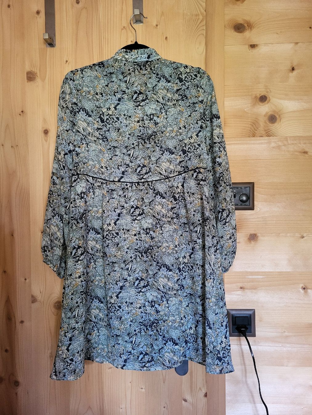 Maje Vestiti: Maje Kleid – Nuovo (secondo la descrizione) da Zweisimmen venduto da Adorable 1