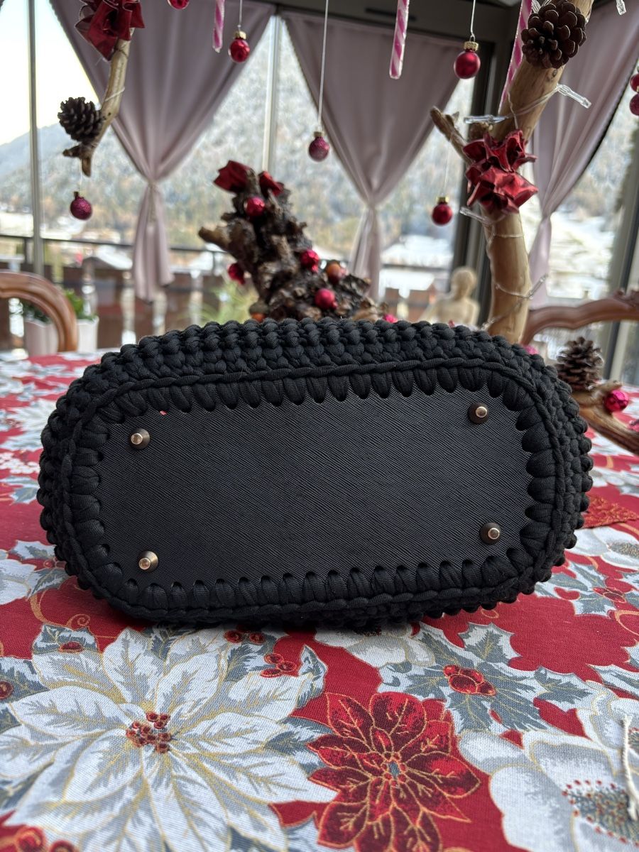 Borse da donna: Handgemachte Tasche New – Nuovo e nell'imballaggio originale da La Garde (Sembrancher) venduto da jan_b6mp 5