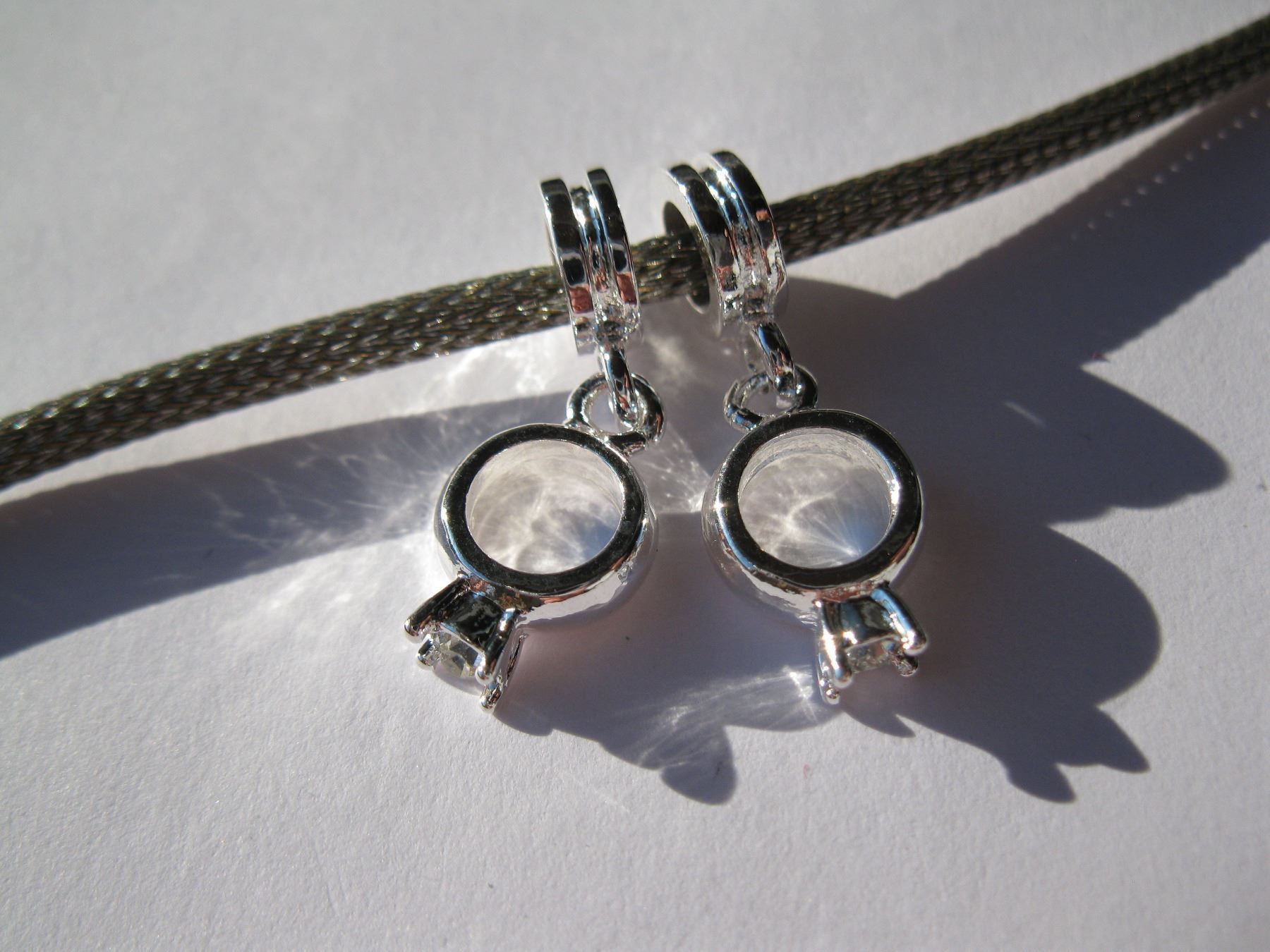 Ciondoli: 2 Anhänger, Dangle Fingerring versilbert – Nuovo e nell'imballaggio originale da St. Margarethen TG venduto da LuanaKa 1
