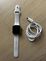 Apple Watch SE (2022) 44 mm GPS  Sehr guter Zustand