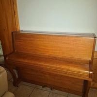 Piano deux pédales à vendre