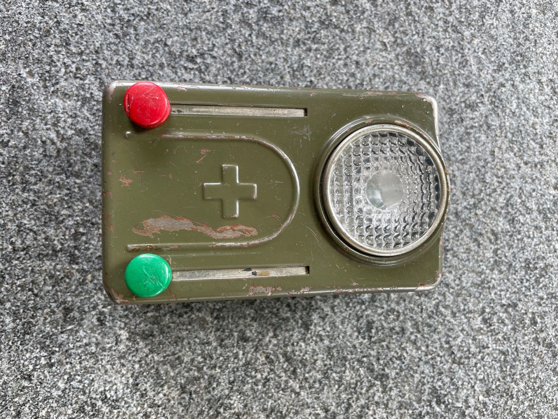 Schweizer Armee Lampade: Schweizer Militär Taschenlampe Elves 1971 – Usato da Winterthur venduto da cheerio97 1