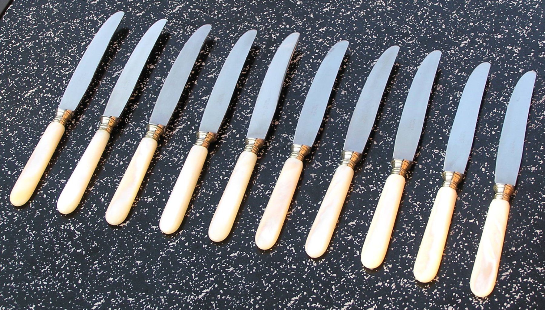Posate: 10 VINTAGE MESSER DESSERTMESSER PERLMUTTOPTIK – Usato da Grenchen venduto da Antique-hunter 6