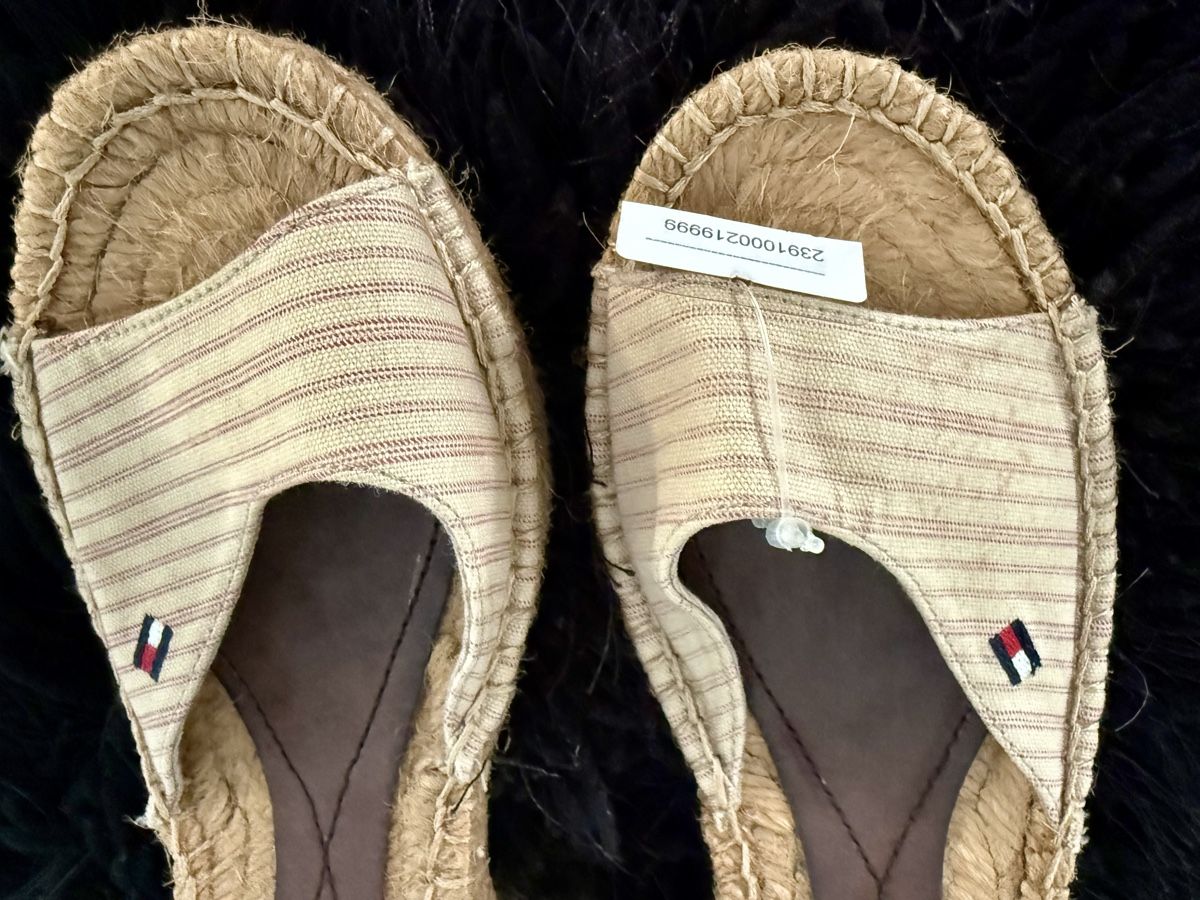 Tommy Hilfiger Scarpe da donna: Neue Tommy Hilfiger Sandalen, Gr. 37 – Nuovo e nell'imballaggio originale da Zürich venduto da MarciaBraz 6