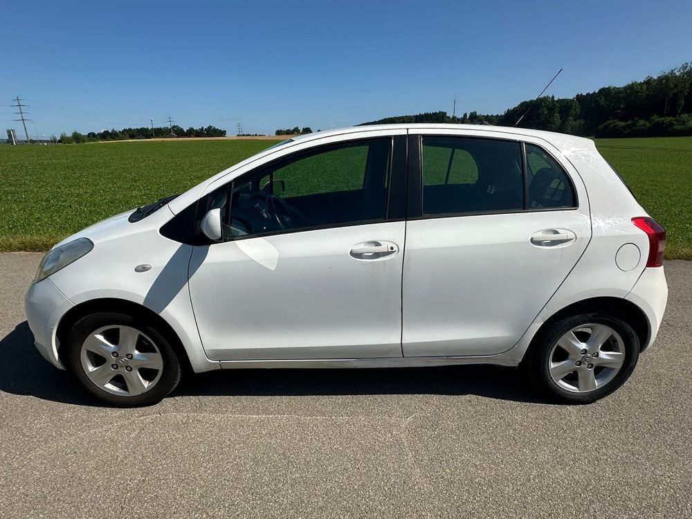 Toyota Automobili: TOYOTA Yaris 1.3 Linea Luna – Usato da Hünenberg venduto da Auto-Klinik01 6