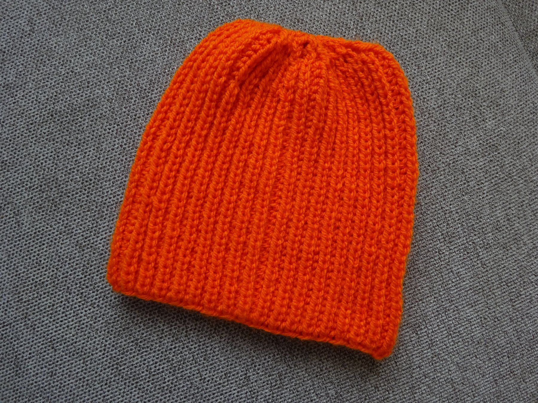 Hüte, Mützen & Caps: Freche Damen-Strickmütze/Julia – Neu (gemäss Beschreibung) aus Rothrist von Valley1