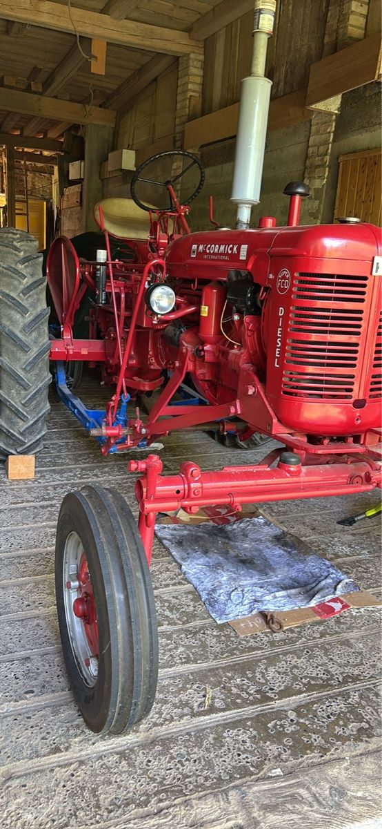 Trattori: Tracteur Farmall – Usato da Prez-vers-Noréaz venduto da Julienf92 1