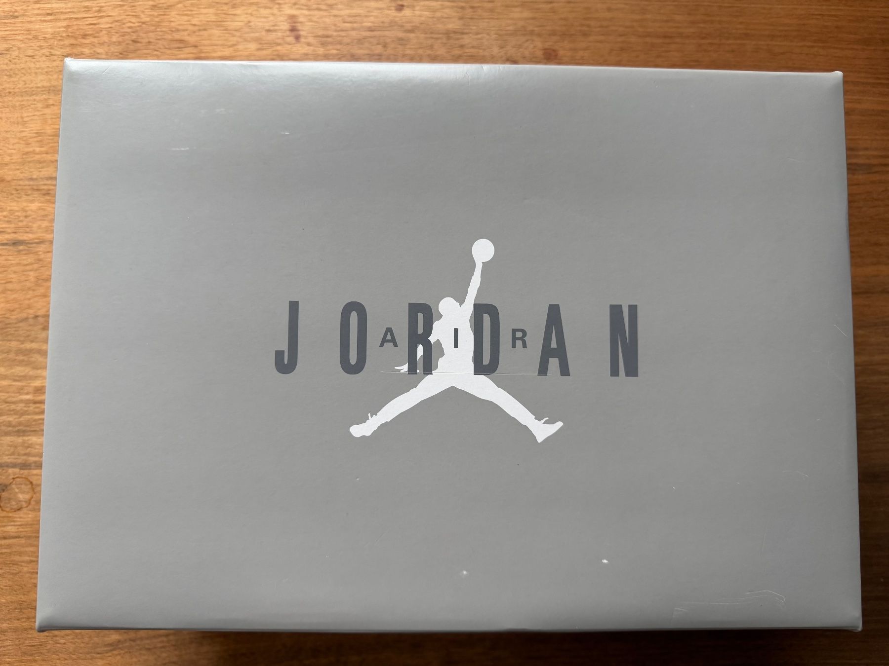 Jordan Scarpe da uomo: Jordan 11 Retro cool grey – Nuovo (secondo la descrizione) da Zürich venduto da Wendkuuni 5