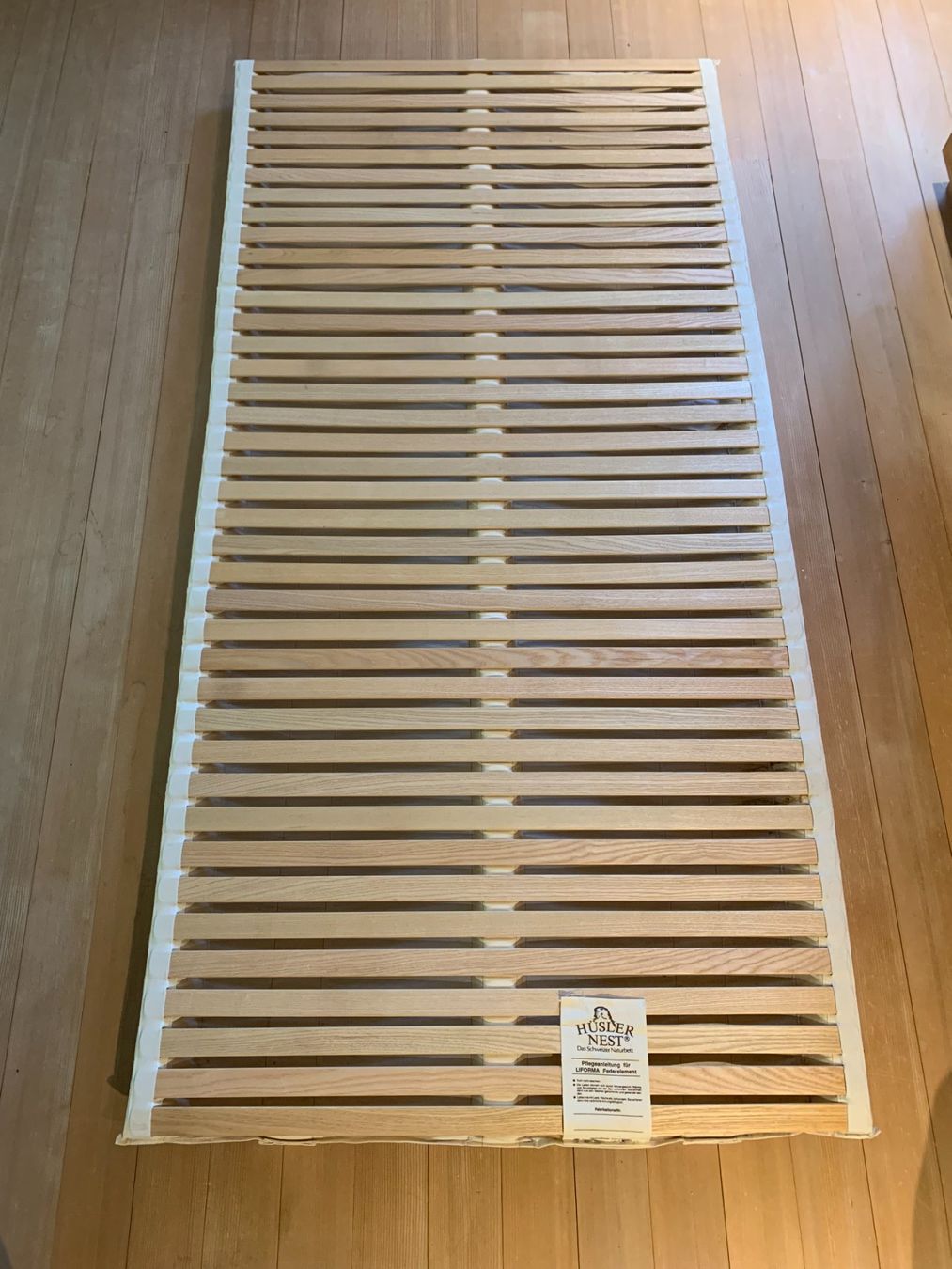 Hüsler Nest Reti a doghe: Hüsler Nest Liforma Federelement – Usato da Baldegg venduto da Sharan