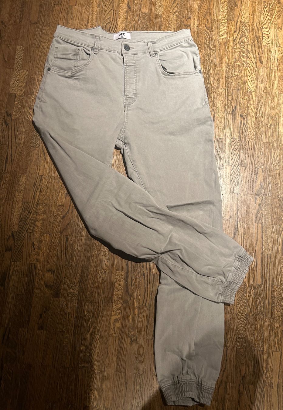 Jeans: DEF Herren Hose beige Grösse 34 – Gebraucht aus Bern von cip_v9xh