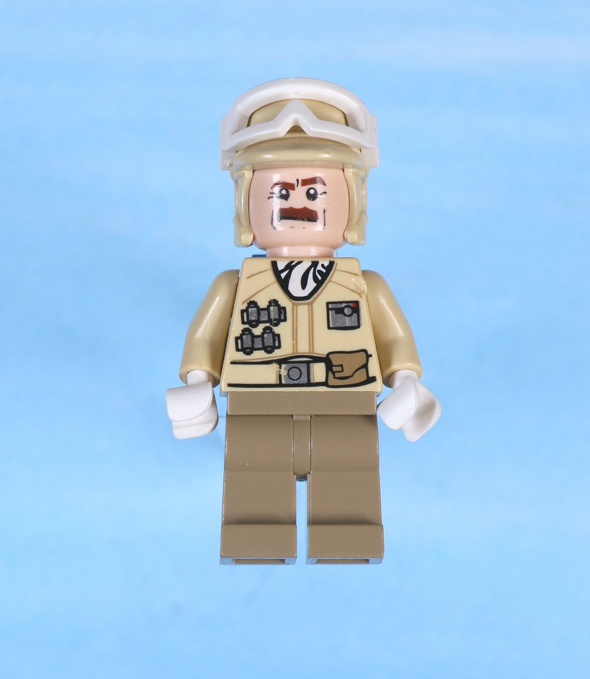 Lego Giocattoli: LEGO Minifigur Hoth Rebel Trooper Tan Uniform – Usato da Hettlingen venduto da Scholi99