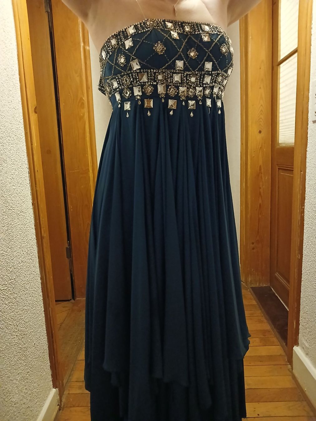 Robes: Abendkleid Grösse S – D'occasion à Münchenstein par ibi_w7n2