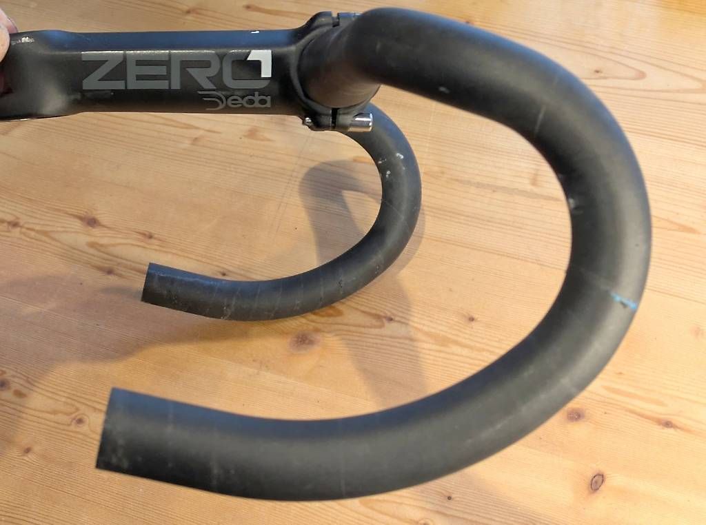 Pièces détachées: Rennvelo Lenker& Vorbau Deda Zero 1, 44cm – D'occasion à Bösingen par Geybi 3