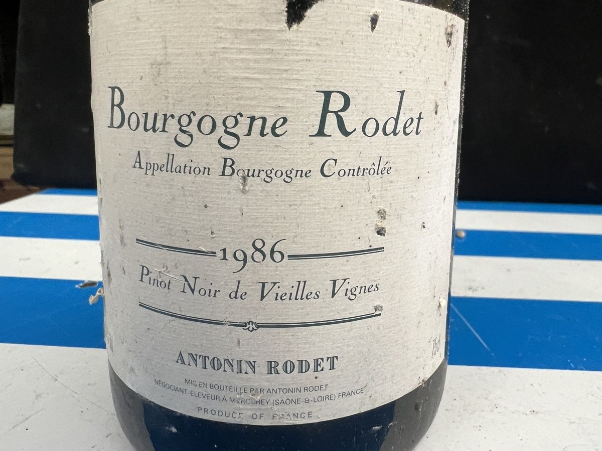 Vino: 1986 BOURGOGNE RODET  – Nuovo e nell'imballaggio originale da Genève venduto da Leboucheoreilles 2