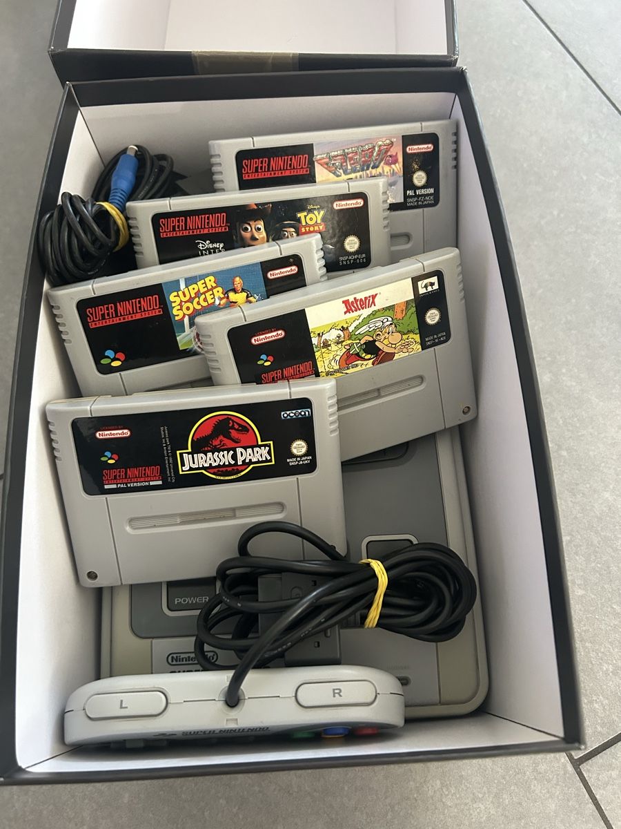 Nintendo Konsolen: Nintendo Snes Konsole mit 5 Top spiele – Gebraucht aus Oftringen von Breza22 3