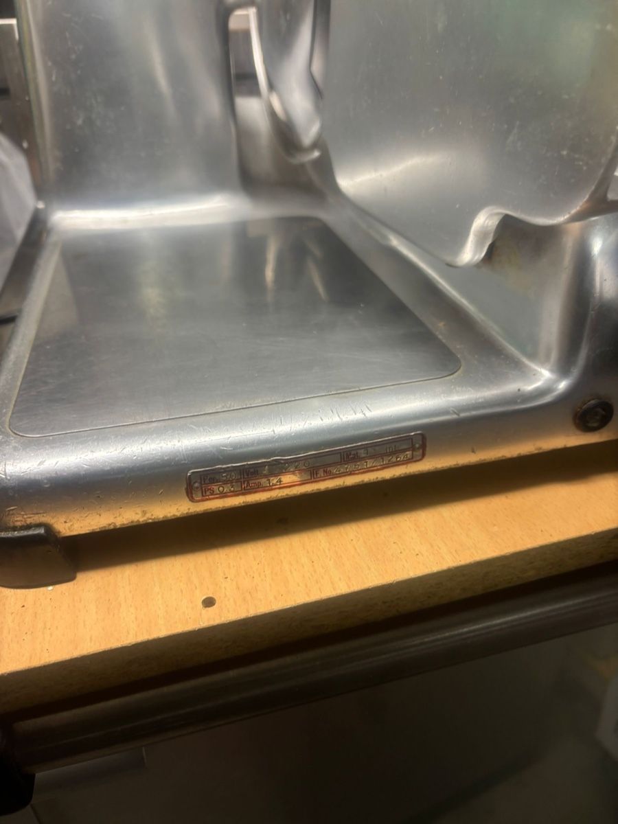 Elettrodomestici da cucina: Latscha Aufschnittmaschine – Usato da Spreitenbach venduto da durmis04 2