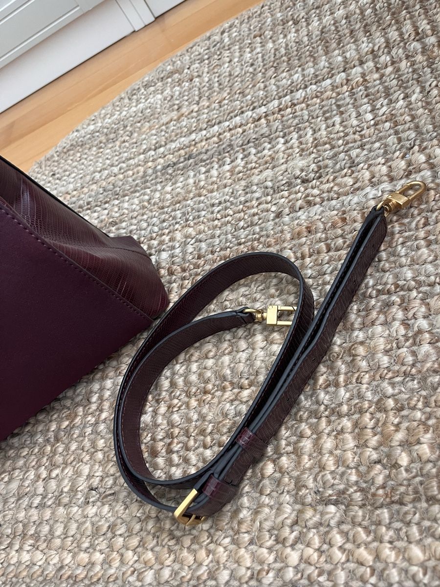 Guess Taschen für Damen: Guess Tasche Burgundy – Neu (gemäss Beschreibung) aus Neudorf von wen_9jfq 3