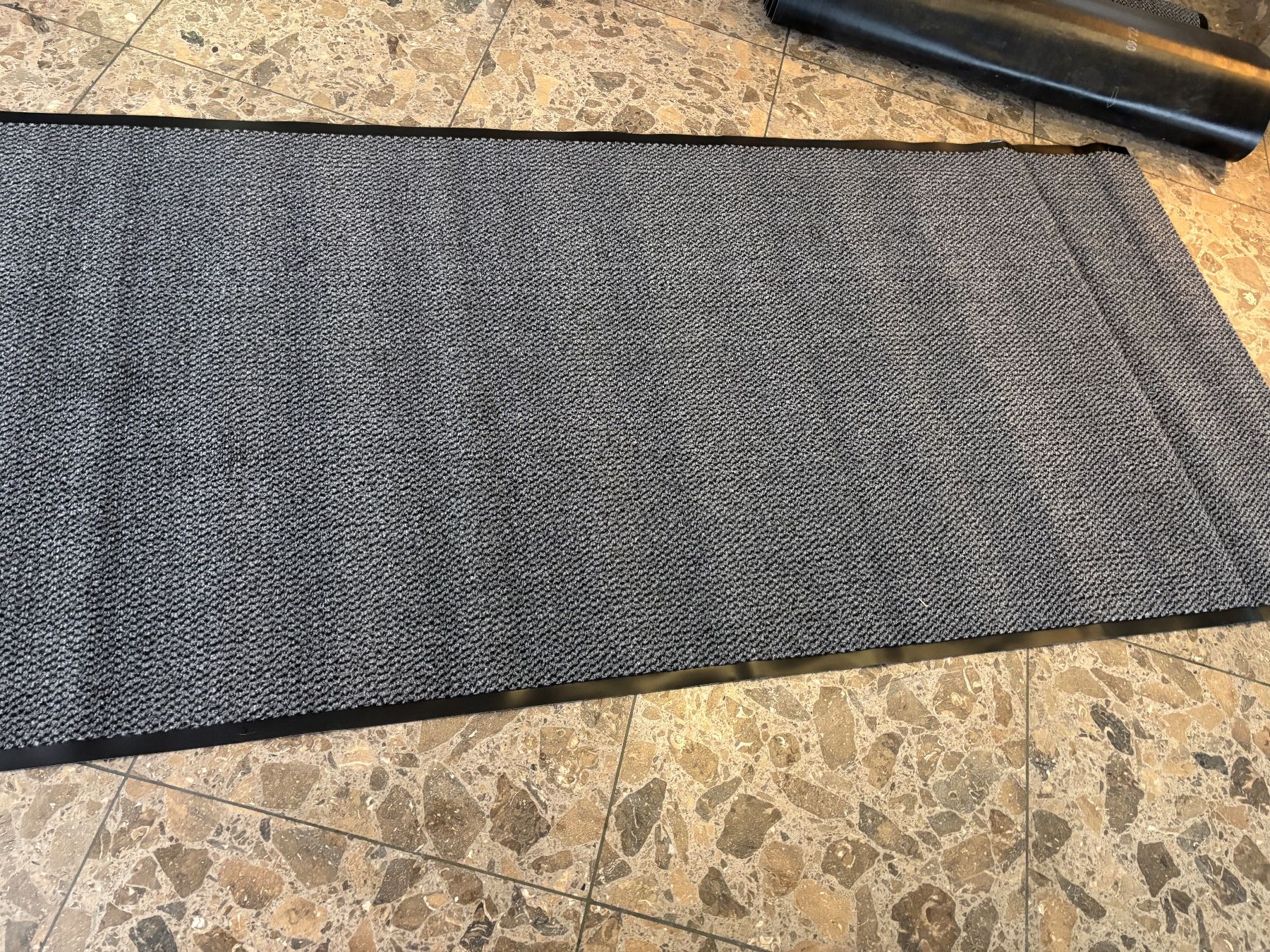 Tappeti: Schmutzfangteppich, grau, neuwertig - 120x765 cm – Nuovo (secondo la descrizione) da Altstätten SG venduto da hier-kauf-ich-ein 1