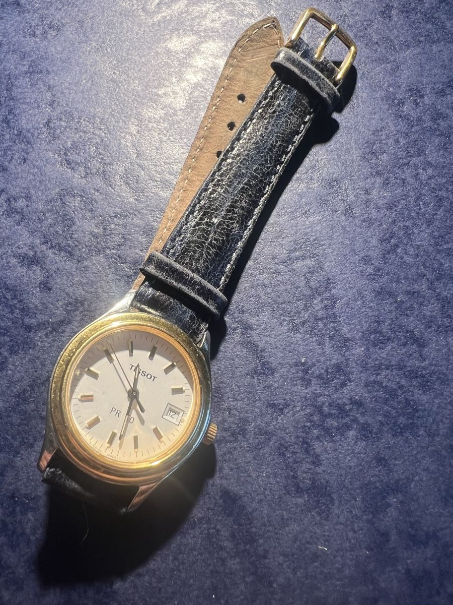 Tissot Montres: Tissot PR 50 – D'occasion à Laufen par groove60 4