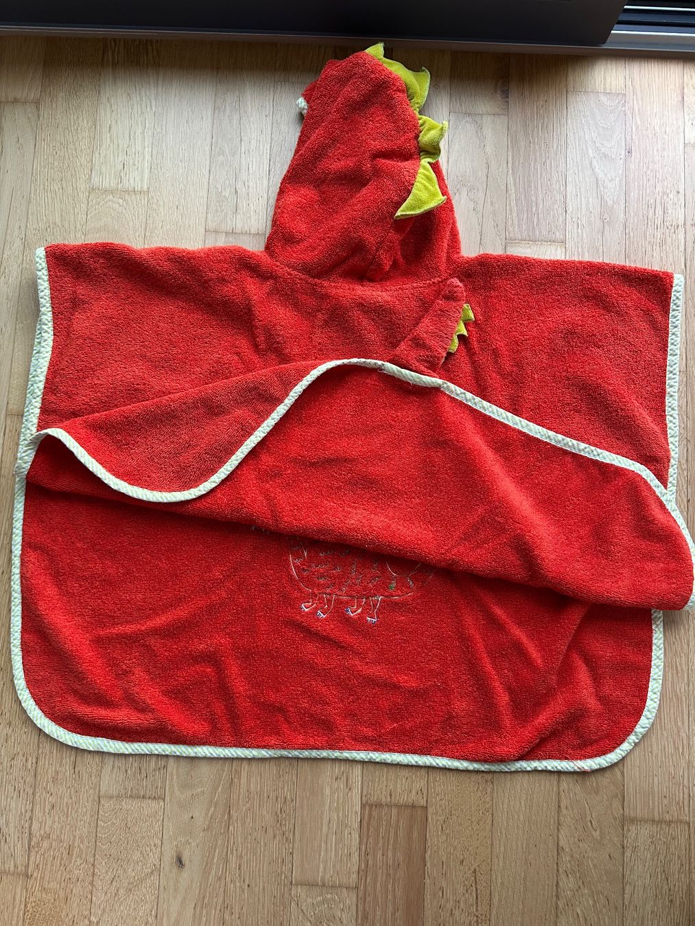 Teli da bagno: Bath Towel El Corte Ingles Size 4-6 years – Usato da Montagnola venduto da eva_gm6j 4