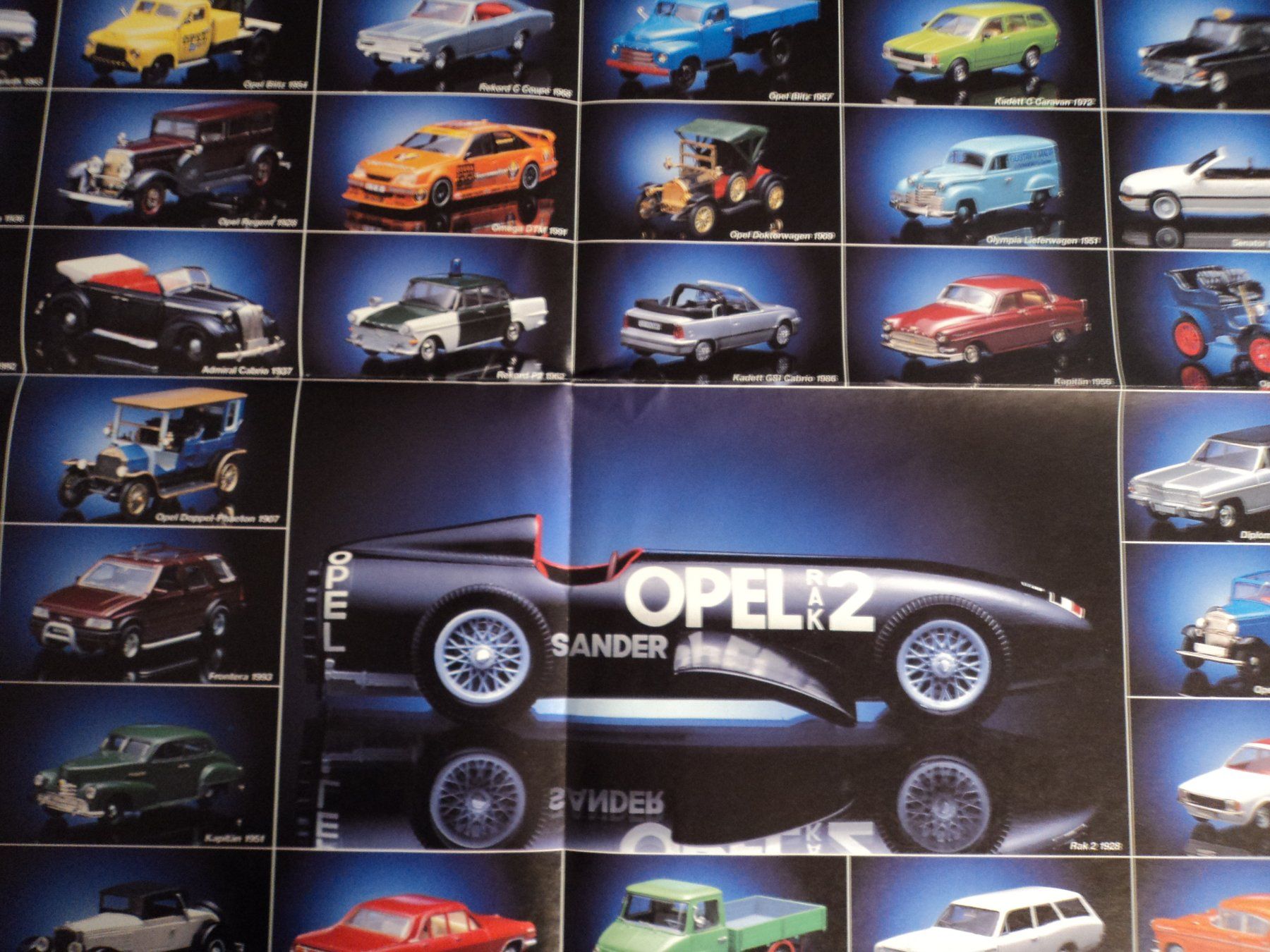 Opel Documenti: Prospekt Opel Modelle in 1/43 Poster – Usato da Schwarzenburg venduto da modelCARama 3