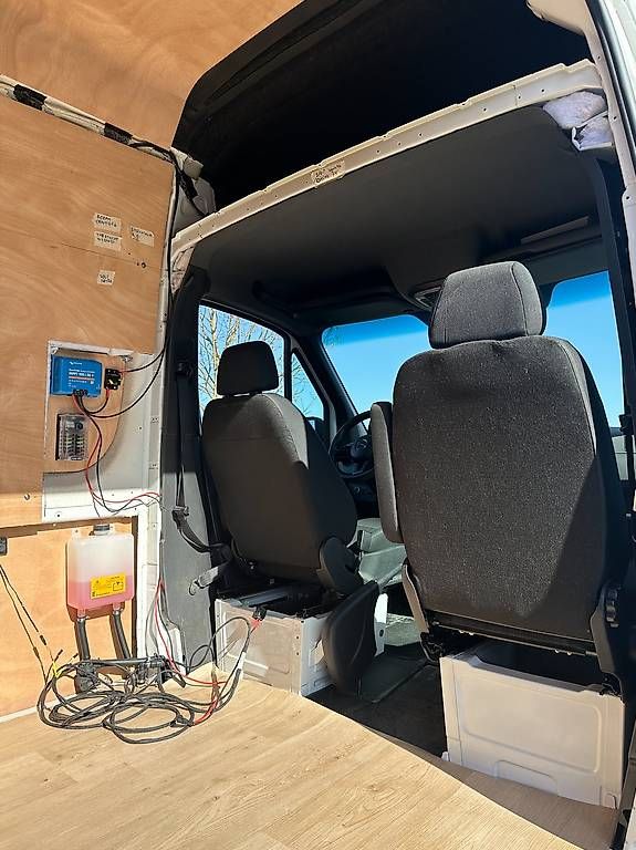 Radiatori: SPRINTER PREMIUM  CHAUFFAGE SOL / CLIM / 69000 KM – Usato da Petit-Lancy venduto da tatou05 4