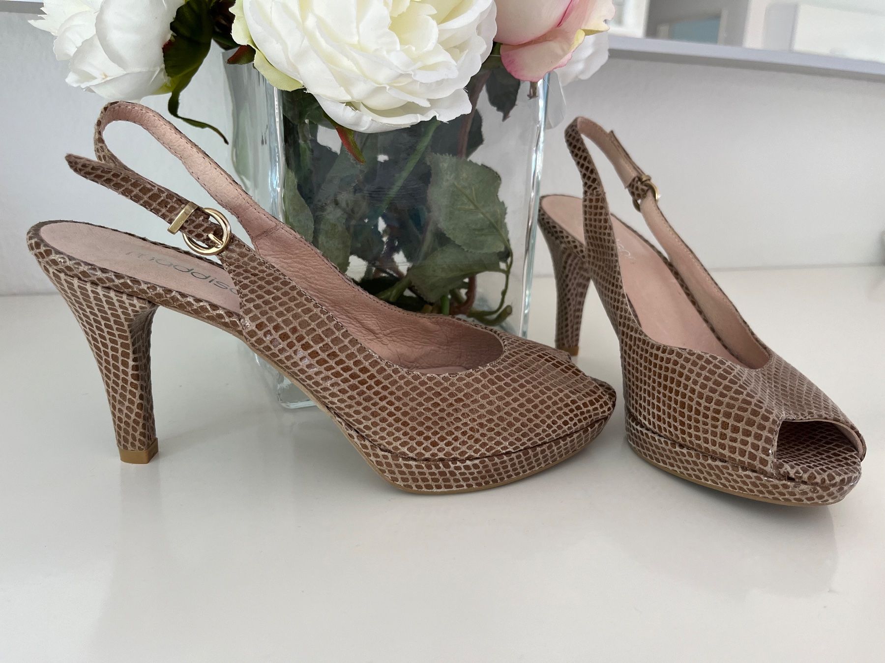 Scarpe da donna: Neue schöne Leder Pumps. Kroko. NP 189.- – Nuovo e nell'imballaggio originale da Oetwil an der limmat venduto da Sual 1