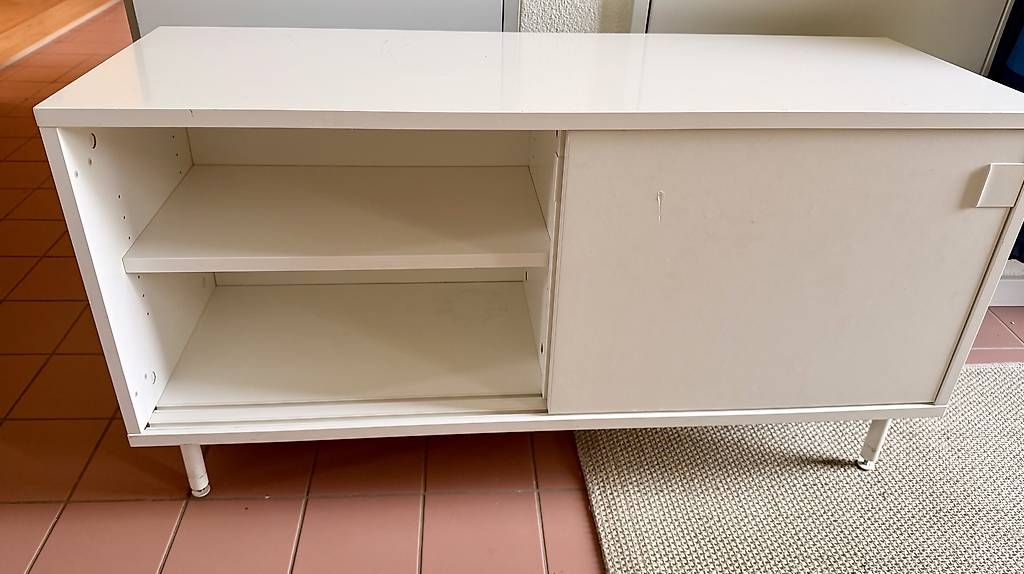 Cassettiere: Weisses (Schuh) Möbel – Usato da Zürich venduto da Blink05 1