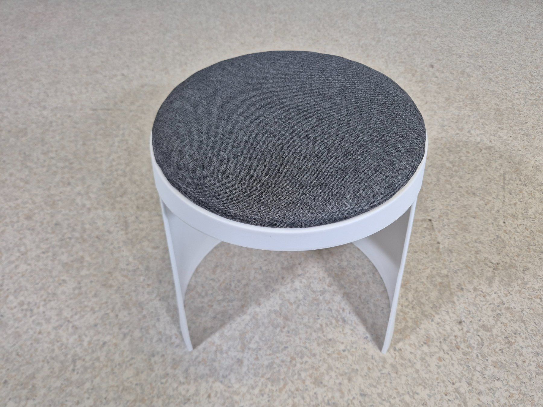 Sgabelli: Tomasucci Stool Hocker Stapelhocker Höcker Polsterhocker – Usato da Nottwil venduto da Wondewa-Shop 9