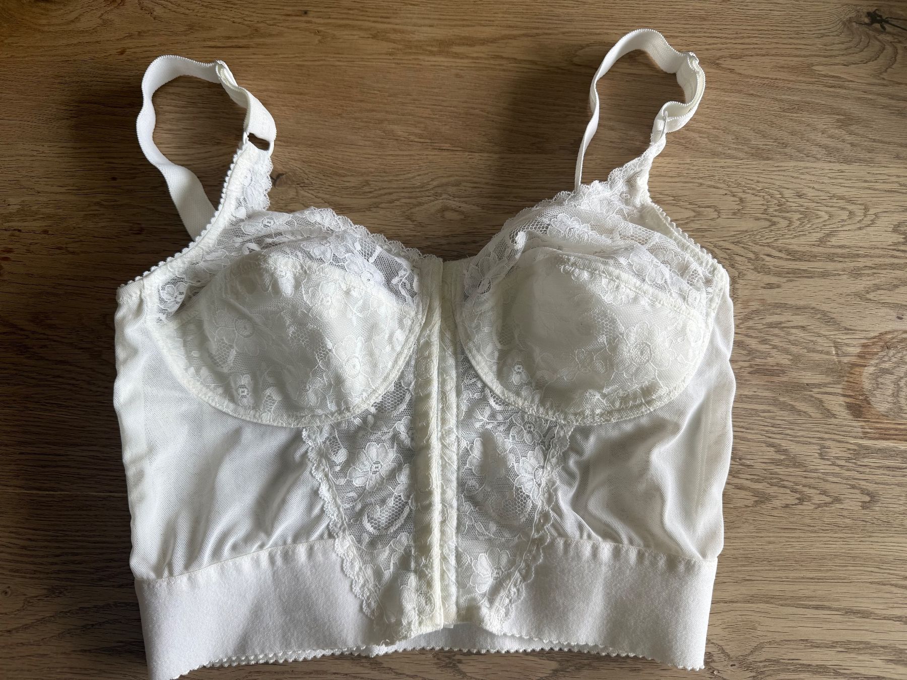 Altra biancheria intima: Soutien gorge 85C Miss Mary – Usato da Chermignon-Bas venduto da mioumiou34
